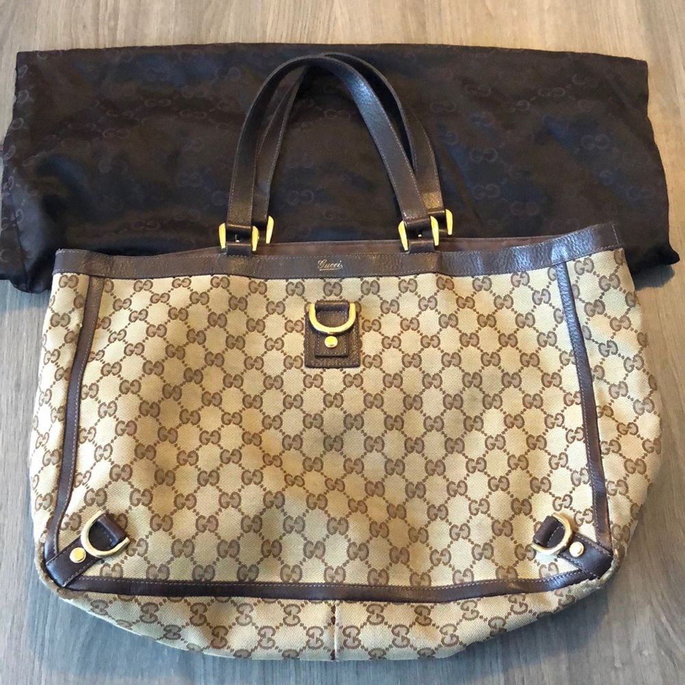 Gucci handbag